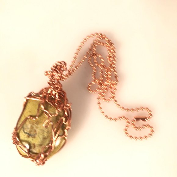 Conceptual Subculture Copper Wire Wrapped Necklace with Yellow Stone - Picture 4 of 6